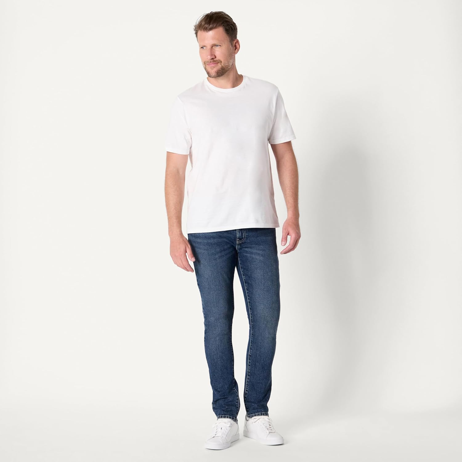 Amazon Essentials Men's Slim-Fit Jeans - Image 5
