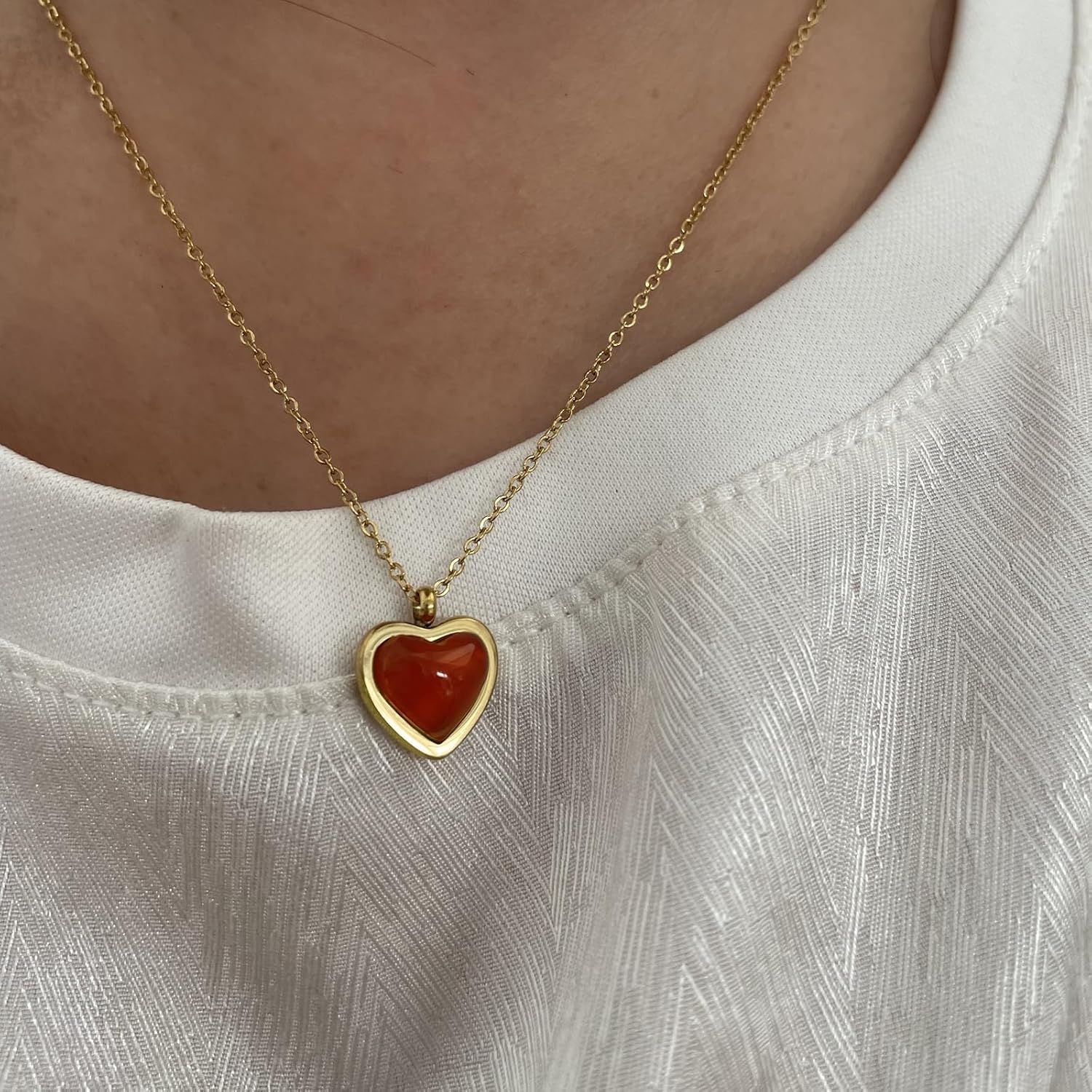 Red Heart Necklace for Women, Black Tourmaline Necklace as as Mothers Gifts Carnelian Necklaces as Everyday Jewelry Moonstone Crystal Pendant Birthday Easter Gifts for Her - Image 3
