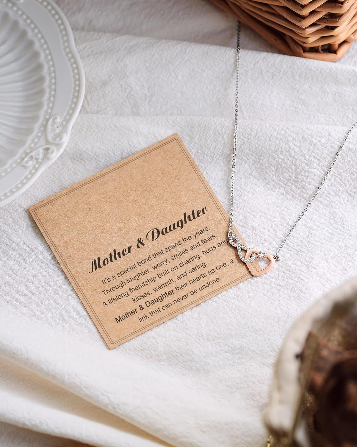 Shonyin Everlasting Heart Necklace for Women Girls Mother (Bonus) Daughter (Sons) Girlfriend Grandma Granddaughter Mother Daughter in Law Sister (in Law) Soulmate Wife Birthday Christmas Gifts - Image 5