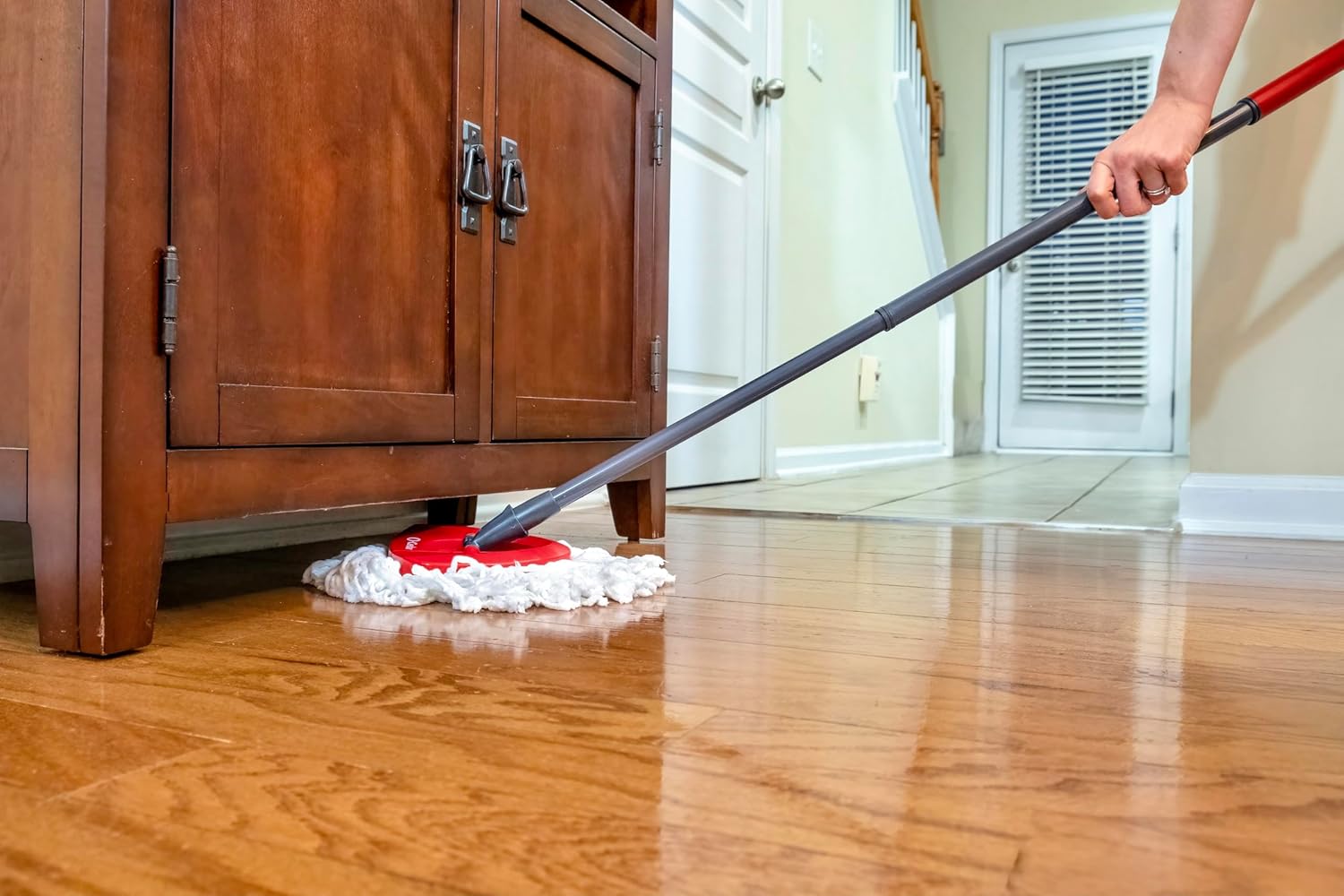 O-Cedar EasyWring Microfiber Spin Mop, Bucket Floor Cleaning System, Red, Gray, Standard - Image 12