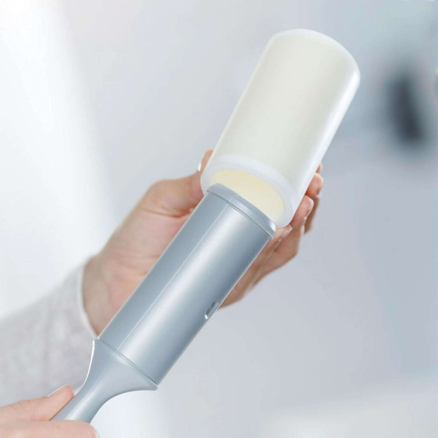 Scotch-Brite Everyday Clean Lint Roller, 95 Sheets, Multi-Purpose Pet Hair, Fuzz, and Lint Remover for Clothes, Furniture, Vehicle Upholstery, and More - Image 3