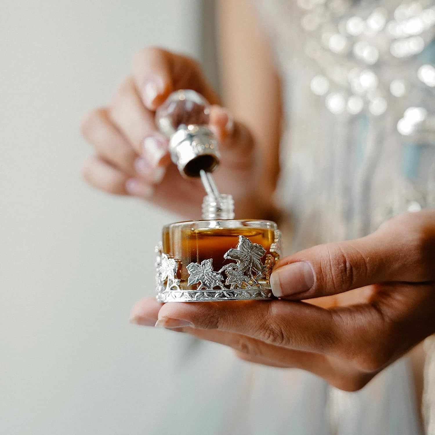 Swiss Arabian Rose Malaki - Luxury Products From Dubai - Long Lasting And Addictive Personal Perfume Oil Fragrance - A Seductive, Signature Aroma - The Luxurious Scent Of Arabia - 1 Oz - Image 6