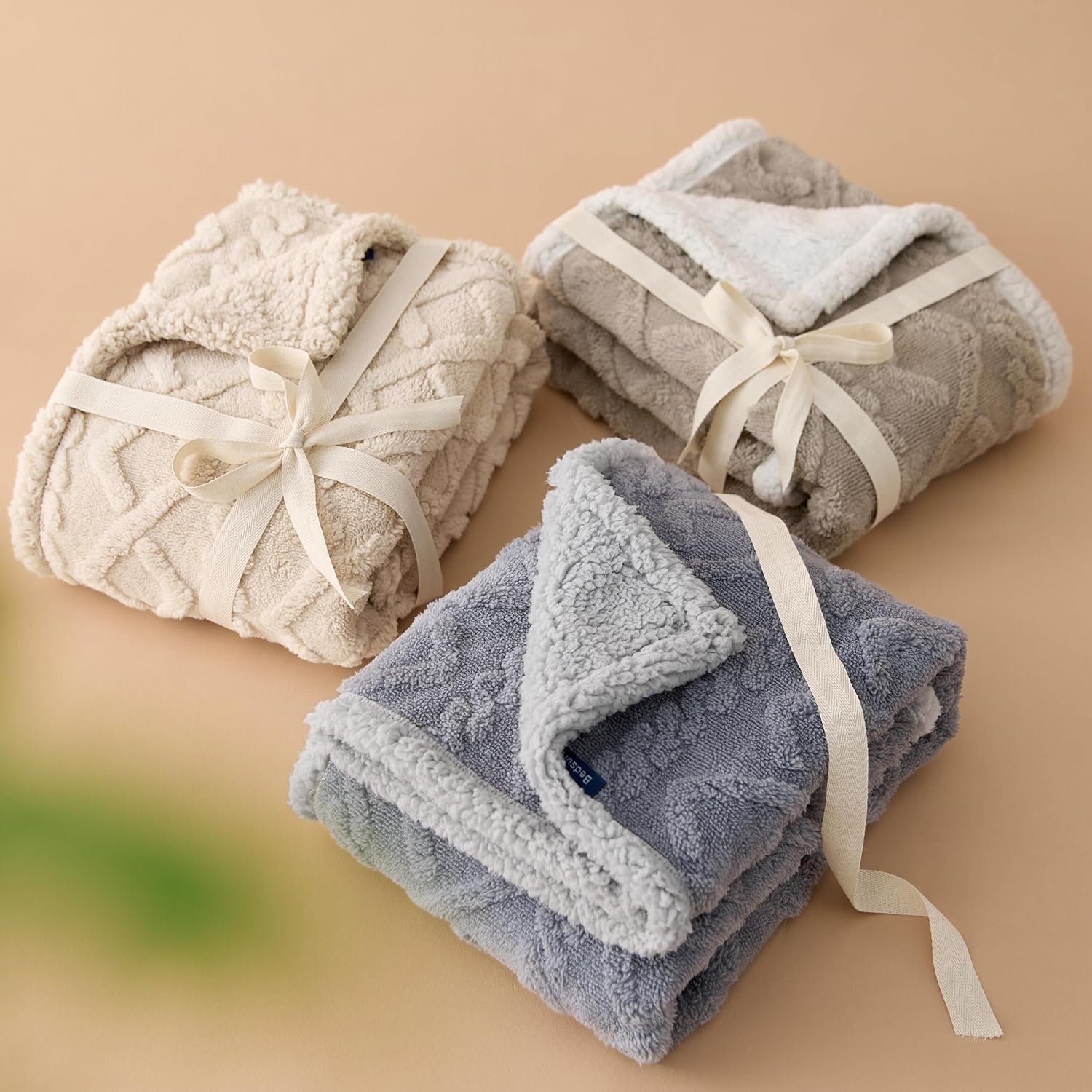 Bedsure Waterproof Dog Blankets for Large Dogs - Pet Blanket for Bed Couch Protector Washable, Premium Jacquard Coral Fleece Cat Throw Blanket, Soft Plush Reversible Furniture Protection, 60x80, Grey - Image 6