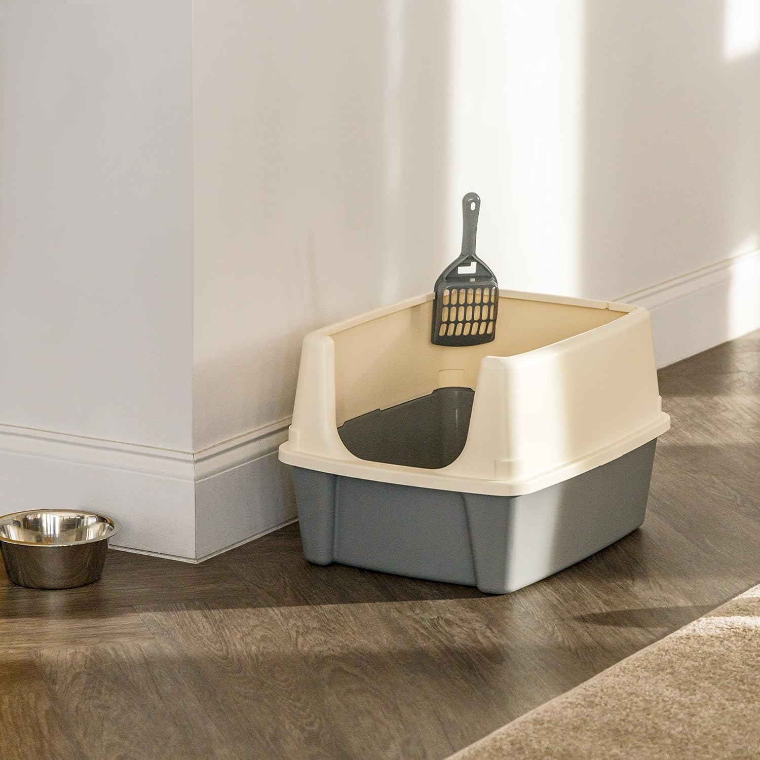 Amazon Basics Large Cat Litter Box with High Sides, Open Top for Easy Access, Includes Scoop with Storage, 19" x 15" x 11.75", Grey/Beige - Image 8